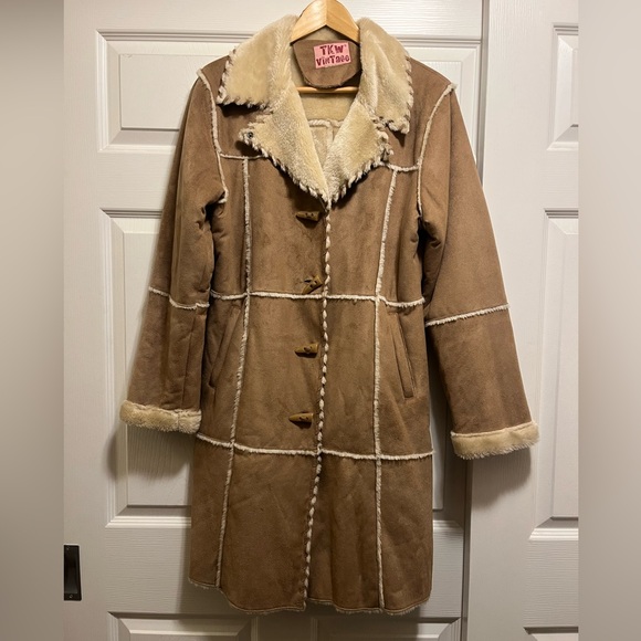 Vintage Jackets & Blazers - Vintage Tan Jacket with Cream Accents